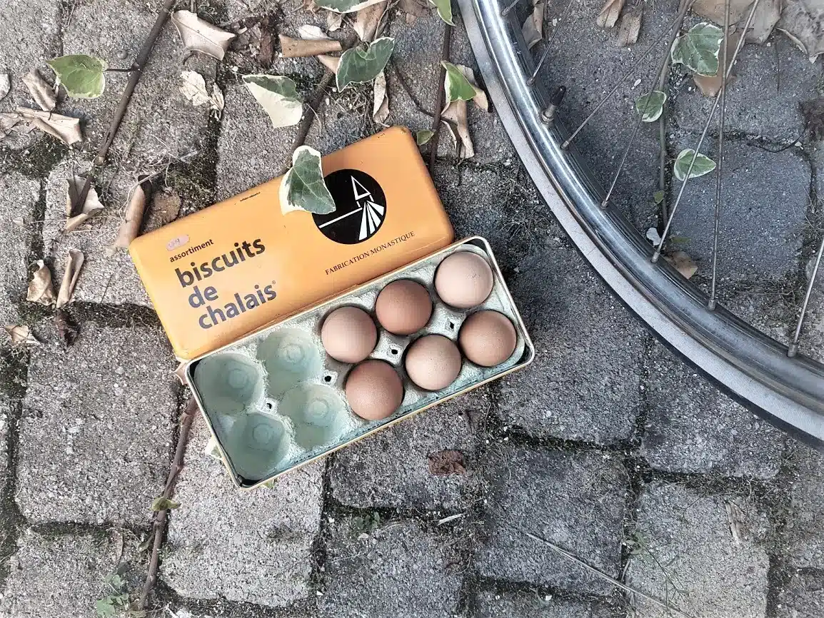 astuces vélo fabriquer sa boîte à oeufs DIY