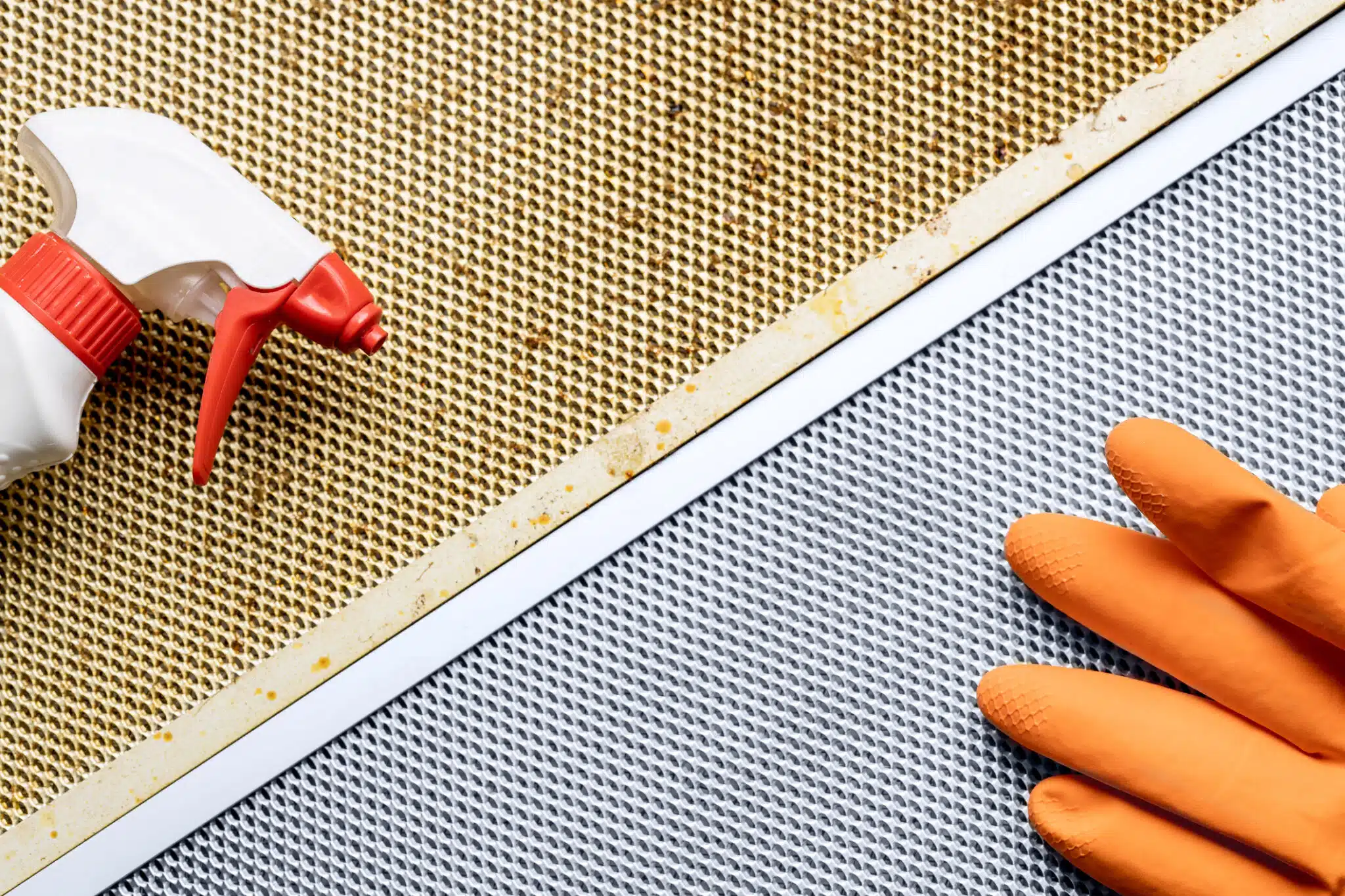 Le pouvoir du duo bicarbonate et liquide vaisselle : bye bye les résidus sans frotter